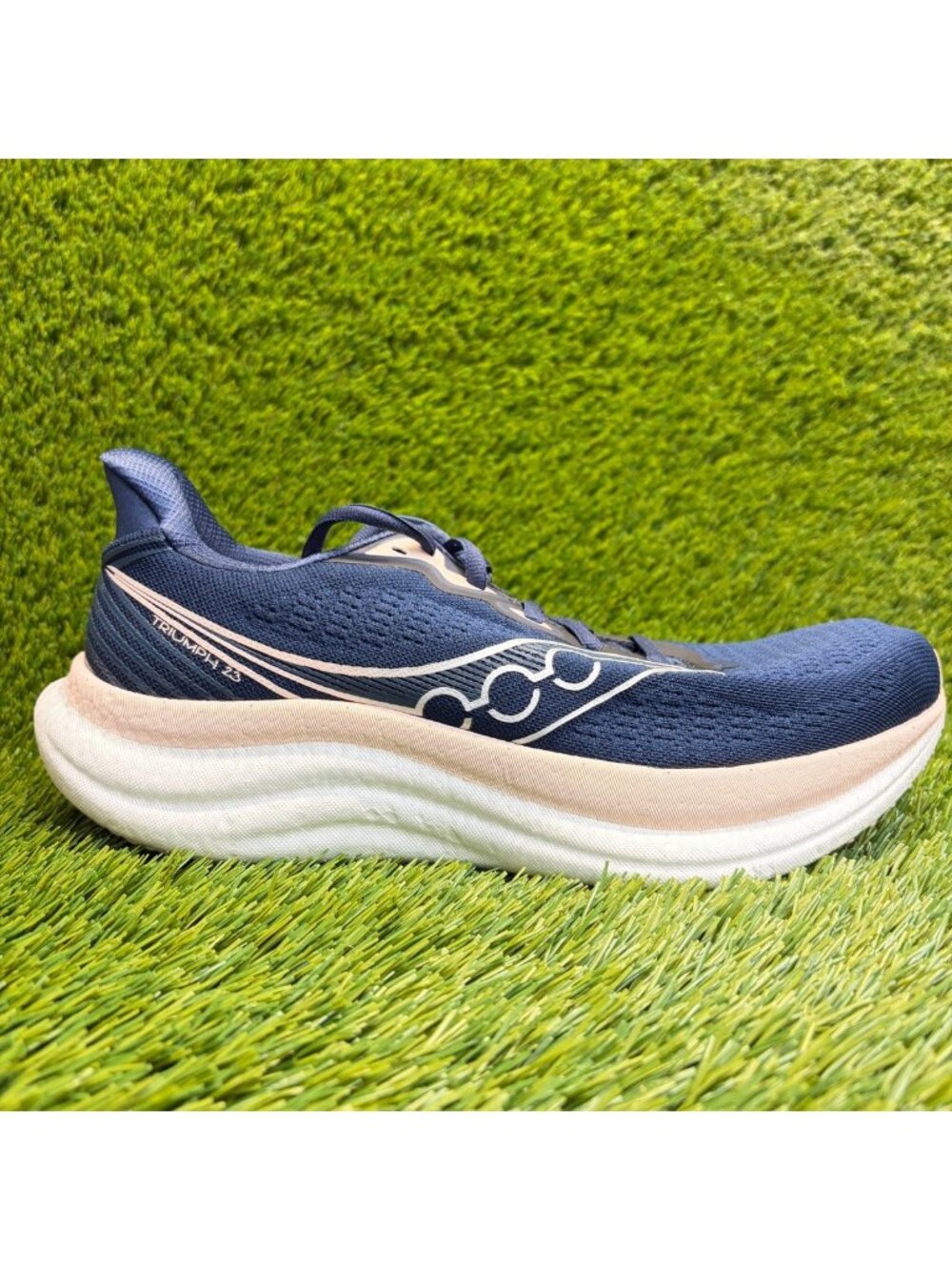 Saucony Triumph 23 Womens Size 9.5 Blue Pink Athletic Running Shoes Sneakers